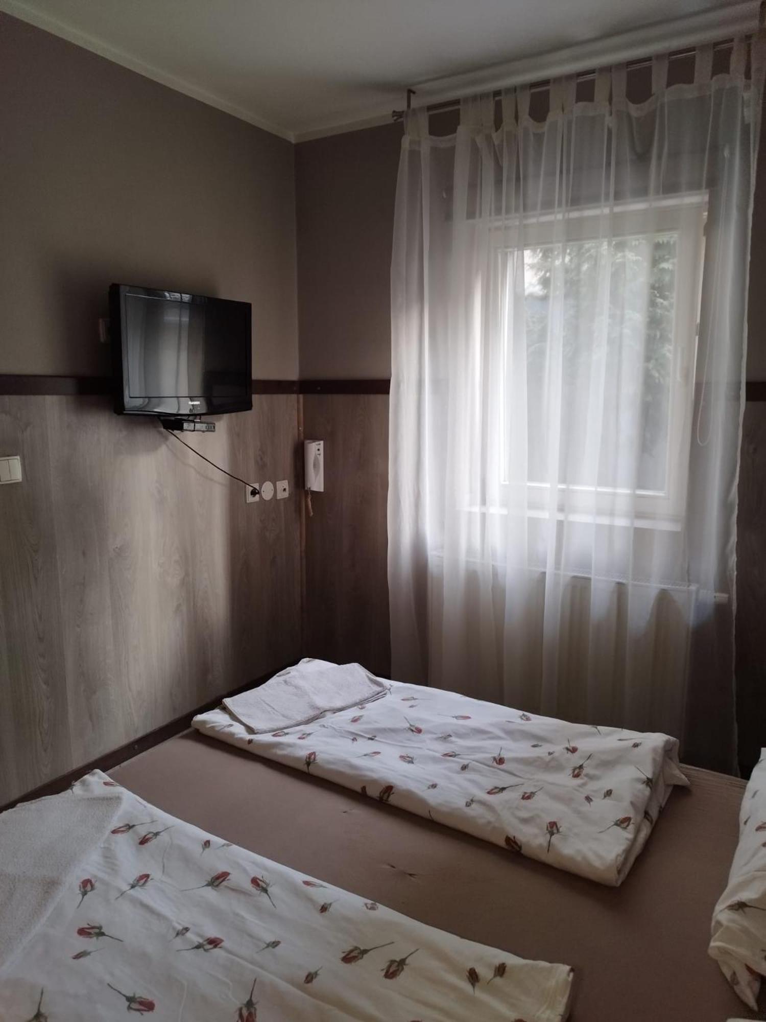 Apartments Manhattan Теплице Екстериор снимка